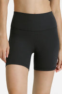 Pantalón corto de canalé Dreamlux de 6"