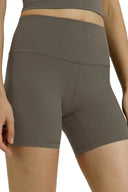 Pantalón corto de canalé Dreamlux de 6"