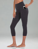 Leggings esenciales de 21'' con bolsillos