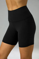 Pantalones cortos de yoga Dreamlux de cintura alta de 6" con bolsillos