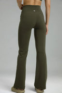 Legging acampanado Dreamlux de 29,5" con bolsillos con cremallera