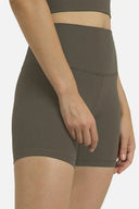 Pantalón corto de canalé Dreamlux de 6" 