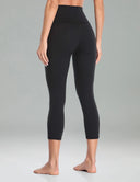 Leggings esenciales de 21'' con bolsillos