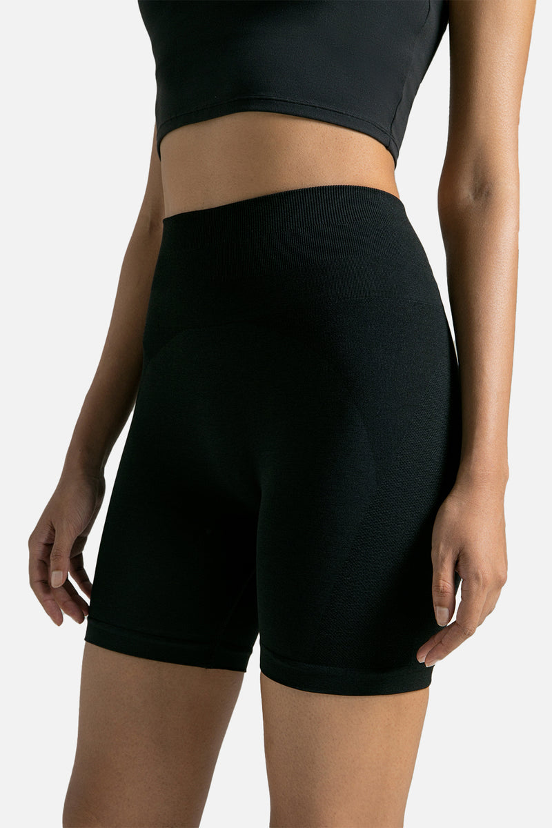 6'' Seamless High Waisted Scrunch Workout Shorts colorfulkoala