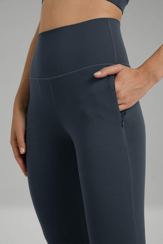 Lululemon Zone In Crop 21” Inseam Women’s Size 6 Black (Gray) Seamless Pant