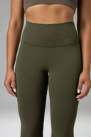 Legging acampanado Dreamlux de 29,5"