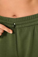 Shorts lounge de modal de 4" con bolsillos